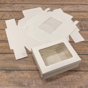 Коробка Прямоугольная 20*16*7 сборная с окошком